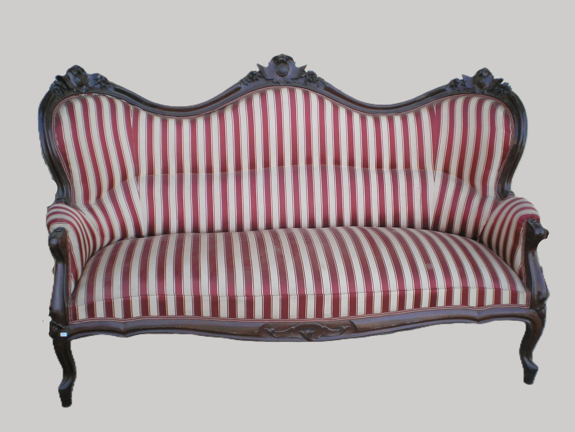 LOUIS-PHILIPPE WALNUT SOFA